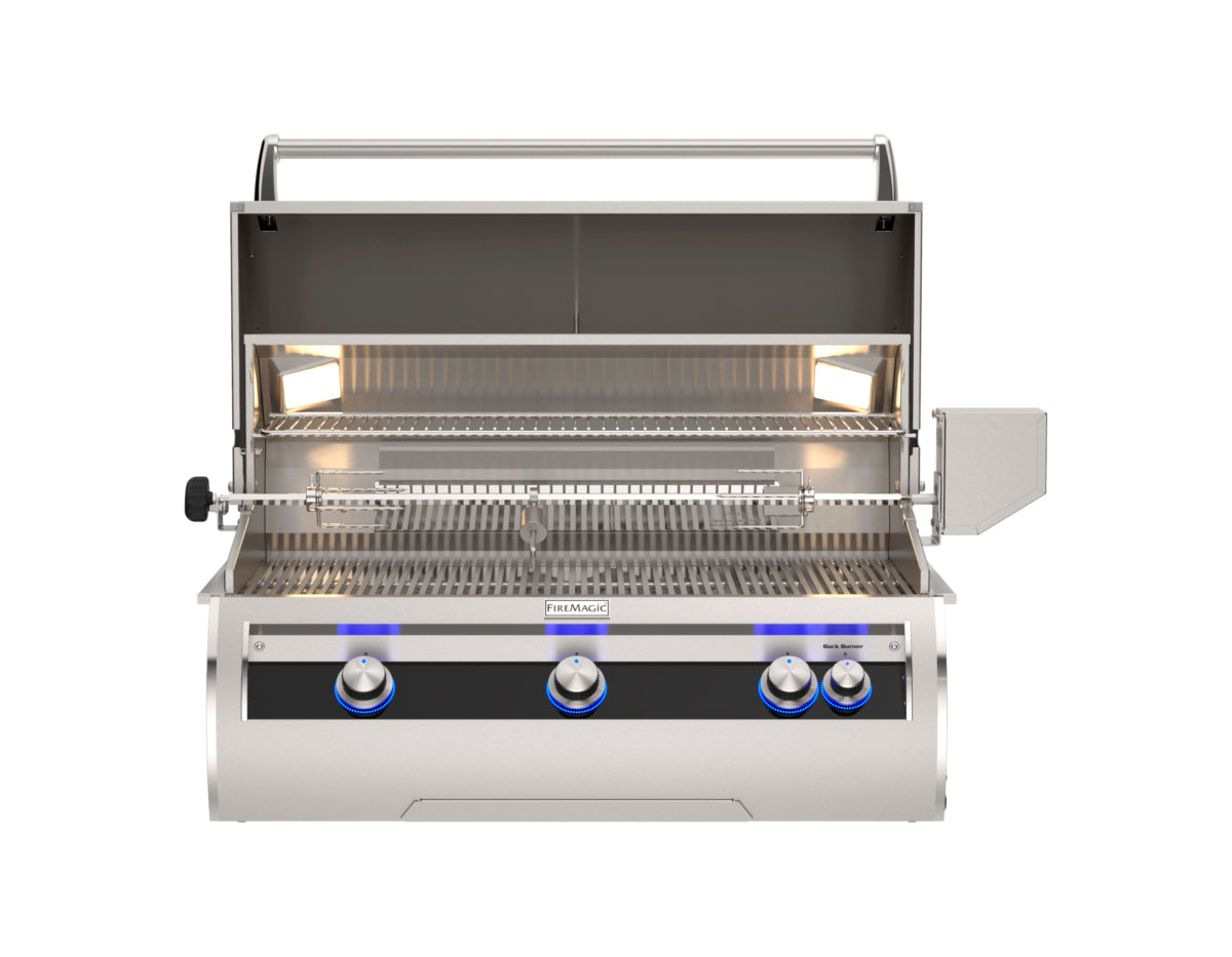 Fire Magic Echelon E790i built-in grill, analog control, hood open