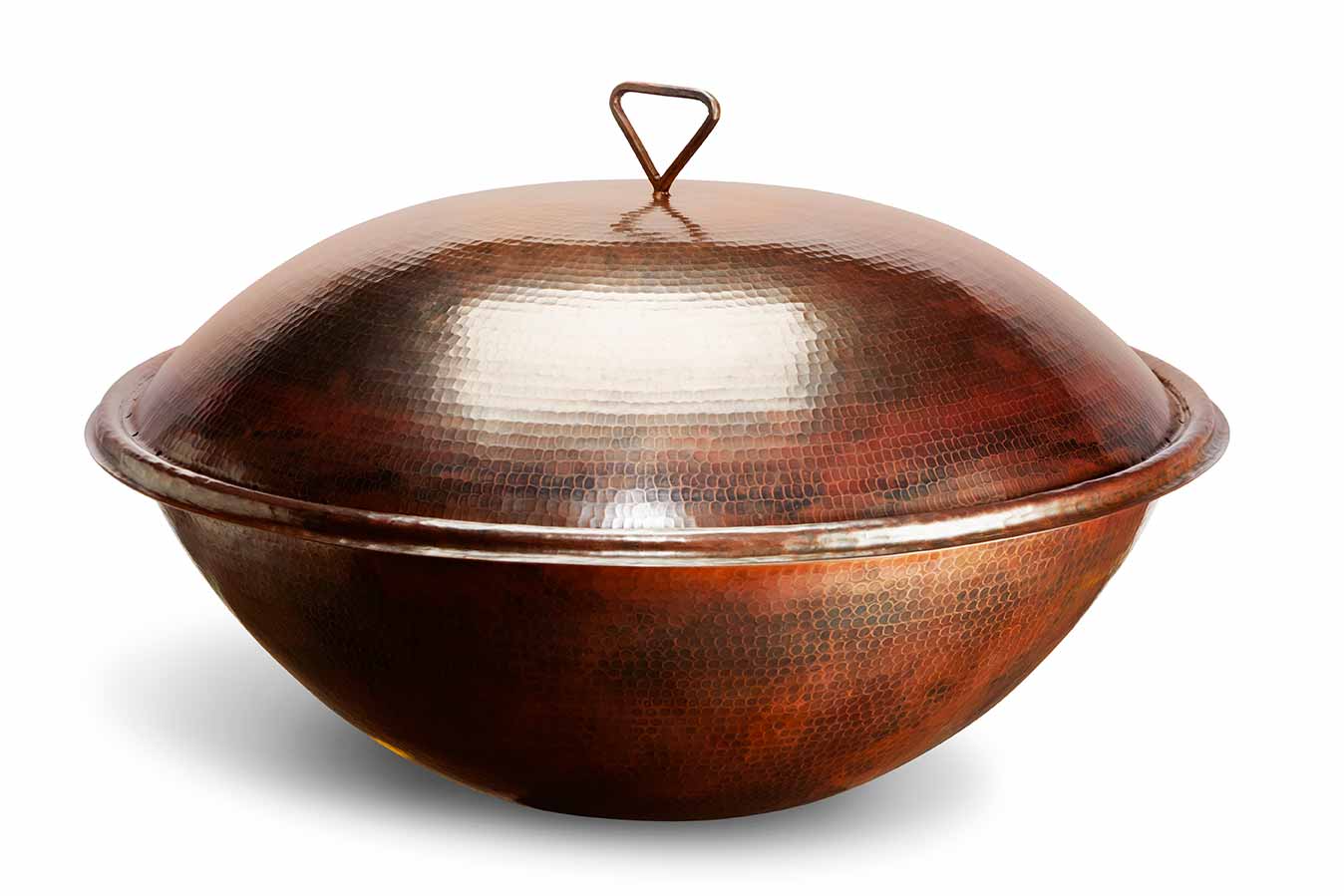HPC Tempe 31-inch copper fire bowl with lid installed